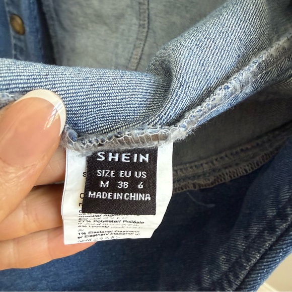 NWOT SHEIN Denim Jacket, size Medium - Picture 7 of 7